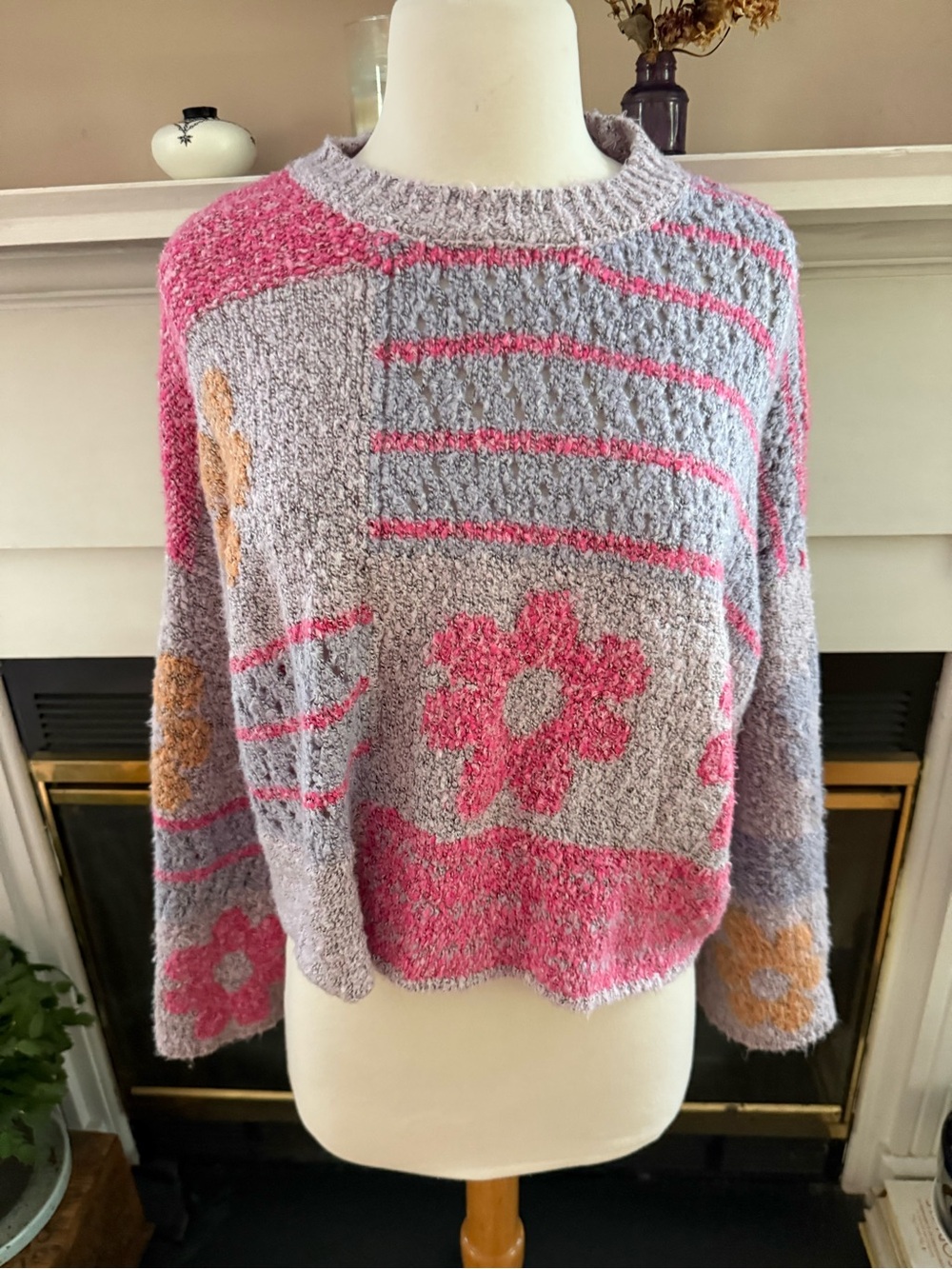 Cozy Floral Pattern Boxy Crewneck Sweater - Lavender & Pink Daisy